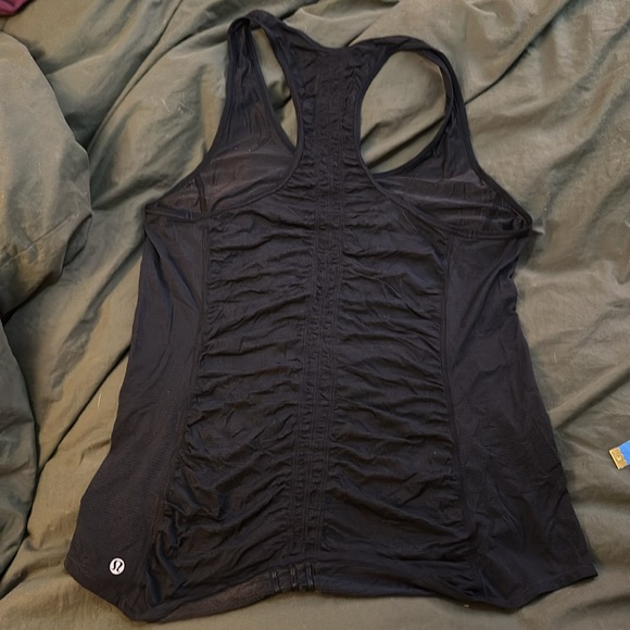 Lululemon sweat study tank 6 or 8 - Picture 6 of 7